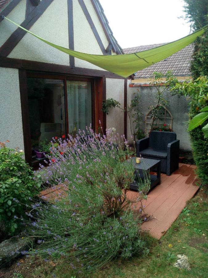 L'Orme Seul, Maison D'Hotes 维讷伊 外观 照片
